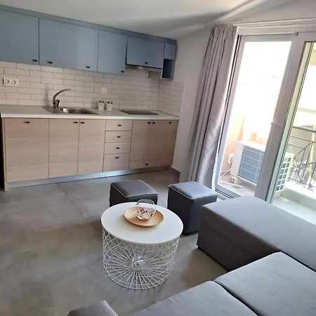 Revisapartments Grey Blue Neos Marmaras Exterior photo