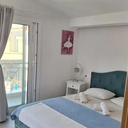 Revisapartments Grey Blue Neos Marmaras Room photo